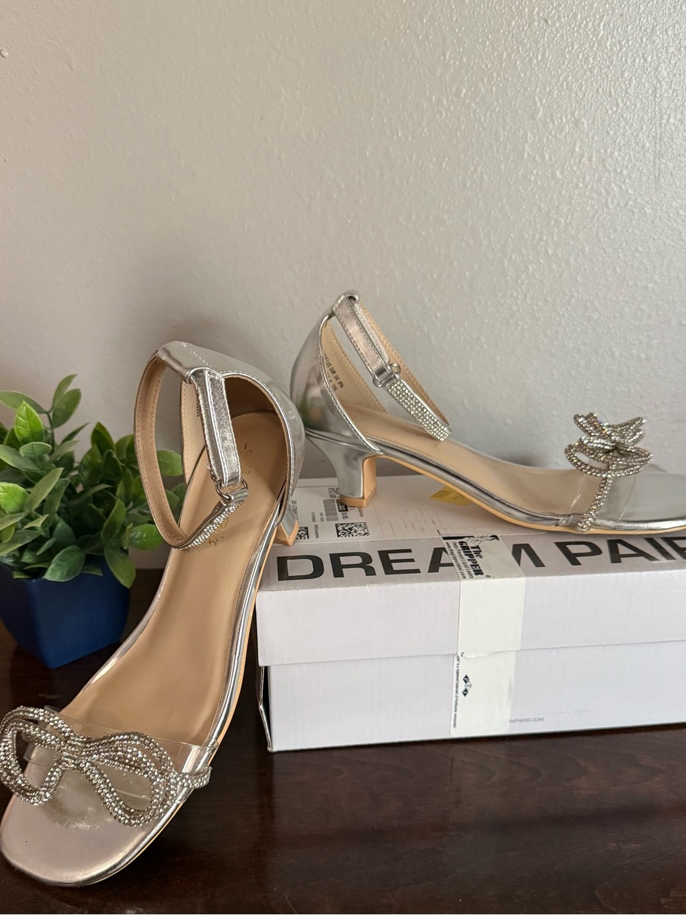 Dream Pairs Silver Girls' Dress Heels with Crystal Bow Accent